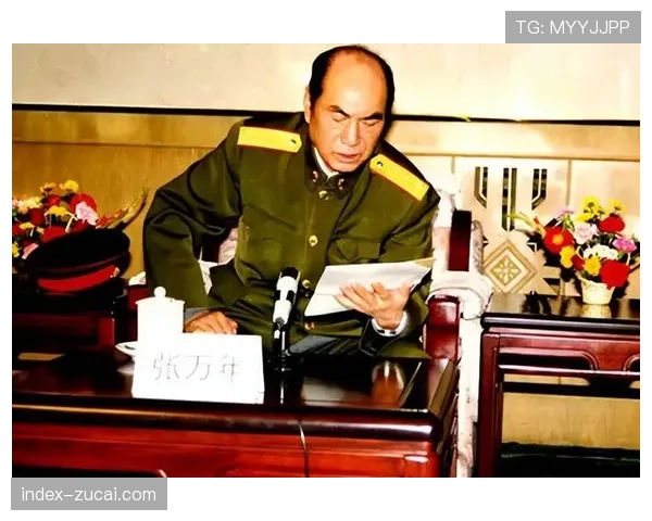 内维尔荣登英超名人堂 8次夺冠成就永载史册