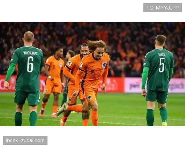 荷兰队科曼改良全攻全守体系 防守纪律性提升减少无效体能消耗